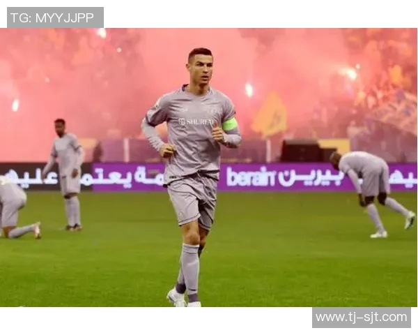 现役足球球星5号球衣背后的传奇人物及其精彩表现解析